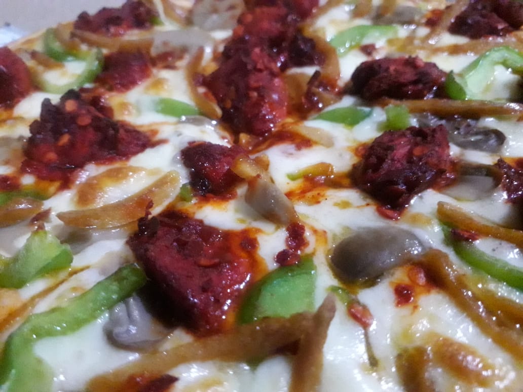 Moozin's Mexicana Pizza