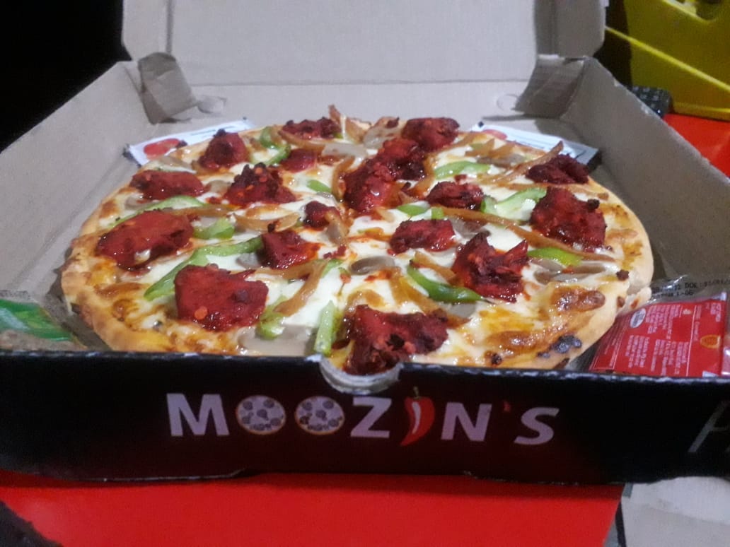 Moozin's Mexicana Pizza